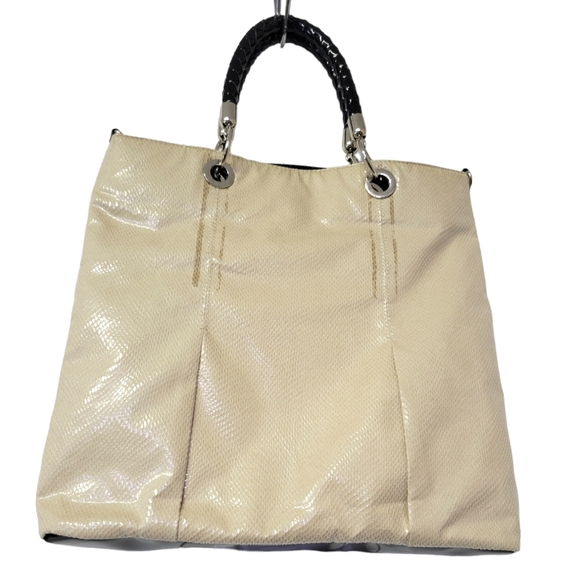 White House Black Market Handbags - White House Black Market Carry All Tote